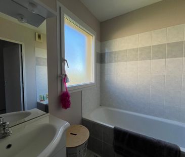 Location Appartement 2 pièces 60m² NIORT 79000 - Photo 6