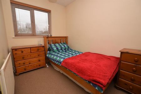 2 bedroom House To Let - Photo 2