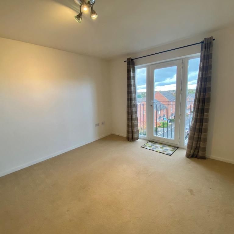 2 bedroom flat to rent - Photo 1