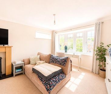 4 bedroom detached house to rent - Photo 1