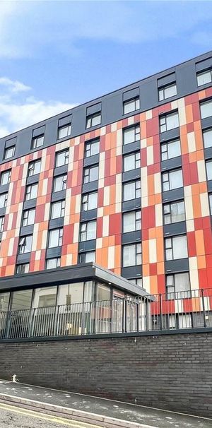 Property to rent - Photo 1