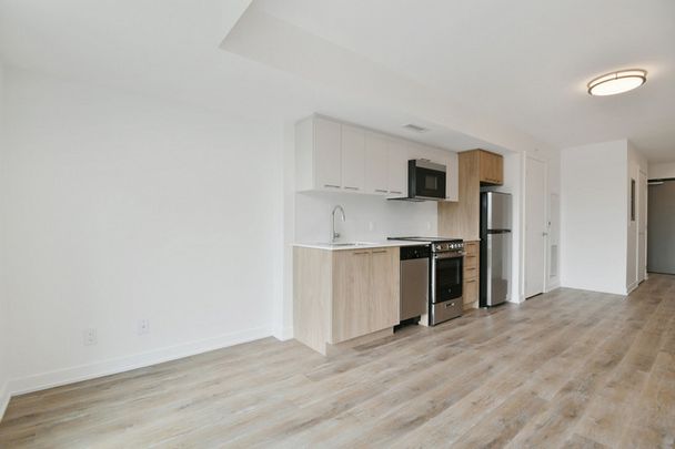 29 Robinson Ave - Photo 1