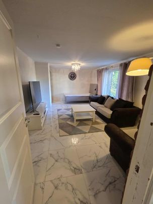 Nedre Furuskogsvägen, Partille - Photo 1