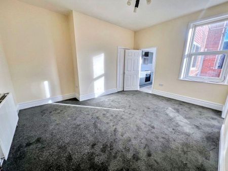 2 bed lower flat to rent in NE29 - Photo 5