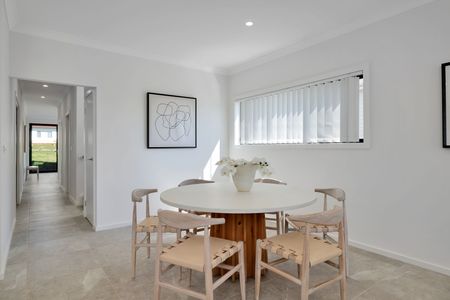 New Build - 4 Bedrooms - 2.5 Bathrooms - Garage - Ducted Air-Con - Photo 5