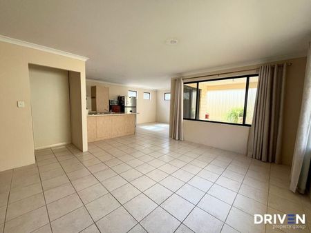 Low-Maintenance Living in a Quiet Hammond Park Complex! - Photo 2