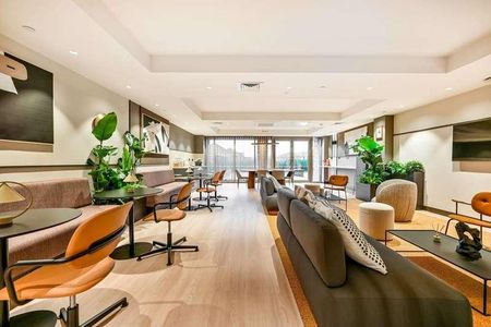 The Oakgate, Leatherhead, KT22 - Photo 2