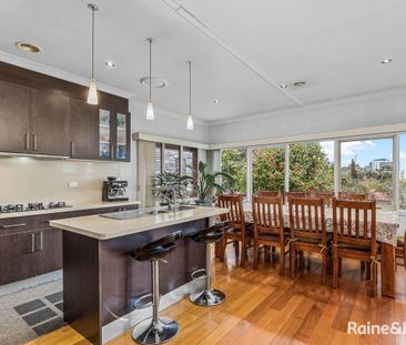 Central convenience at its best! - Photo 6