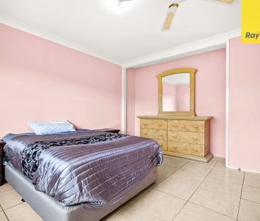 GREAT LOCATION! - Photo 6