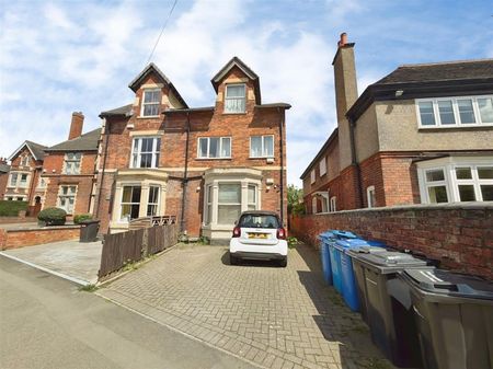 2 Bedroom Flat to Rent in Headlands, Kettering, Northants, NN15 - Photo 4