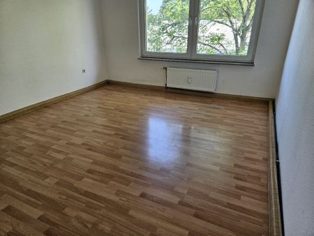 Bezugsfreie Mietwohnung mit ca. 62 m² Wohnfläche, 3 Zimmern und Balkon - Photo 3