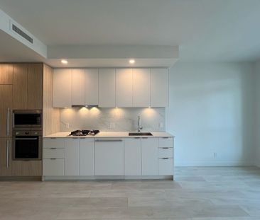 537 Cottonwood Ave #2108, Coquitlam, BC V3J0S4 - Photo 3