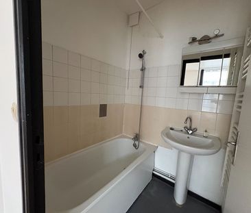 Appartement 1 pièce 25.67 m2 / RUE ADOLPHE réf G668-5 - Photo 6