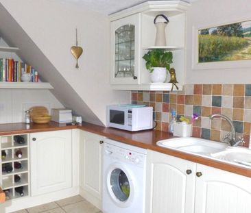 Bishopstone, Aylesbury - Photo 5