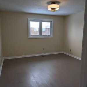 house for rent - Photo 2