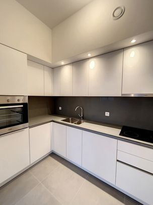 Flat - for rent - Photo 1