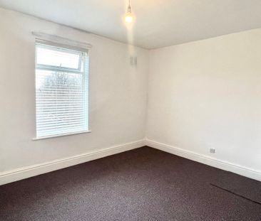 Elm Green Lane - Photo 3