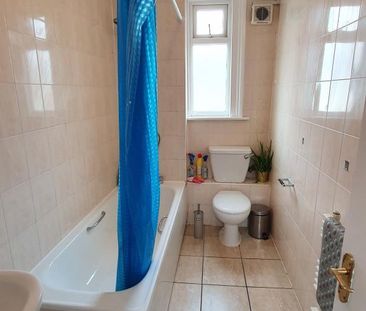 8 bedroom terraced house to rent - Photo 5