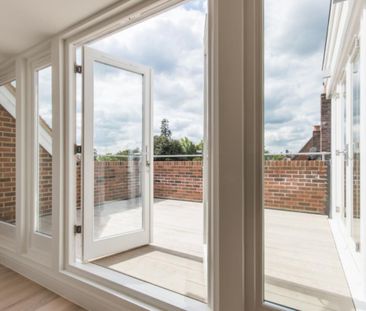 2 King Georges Walk, 5 High Street, Esher, Surrey, KT10 - Photo 4