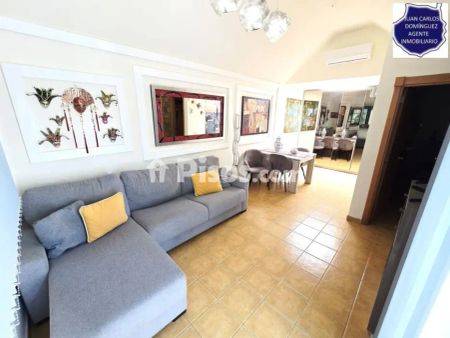 Casa adosada en alquiler en Avenida Touroperador Thomson Hol. - Foto 2