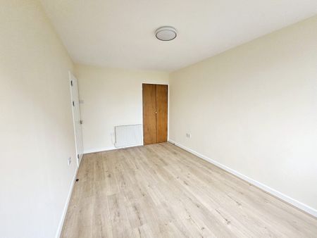 Winn Road, Southampton - Photo 3