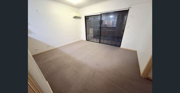 Stunning 2-bedroom unit for rent in Southport - Photo 1