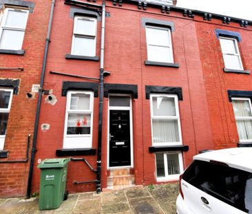 3 bedroom House in Elizabeth Street, Leeds - Photo 3