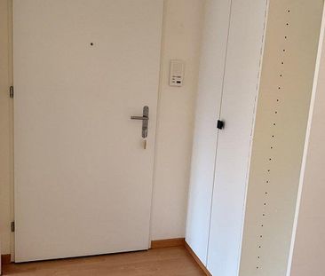 Lichtdurchflutete 3.5 Zimmer Wohnung mit offener Küche und top Lage! - Photo 6