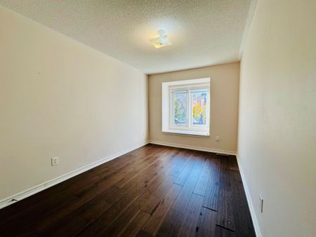 For Lease - 22 Casa Grande Street, Richmond Hill, Ontario - Photo 4