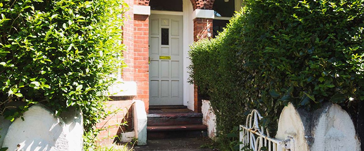 Leamington Avenue Room 1 - Photo 1