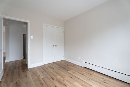 For Lease - 366 Royal York Road Unit# 1, Toronto, Ontario - Photo 2