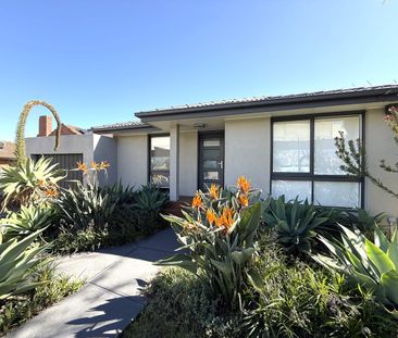 Newly Renovated Comfortable Family Home - Photo 4