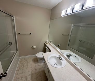 3 Bedroom Main Floor Suite in Haultain - Photo 5