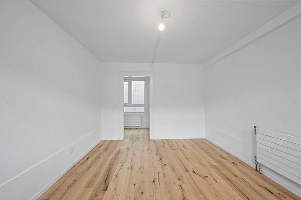 Sanierte 3.5-Zimmer-Wohnung mit traumhaftem Seeblick - Photo 1