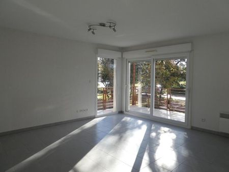 Location Appartement 2 pièces 48m² FREJUS 83600 - Photo 2