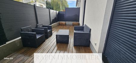 LYON 5e / SAINT JUST BEAU T2 MEUBLE AVEC TERRASSE PRIVEE - Photo 2