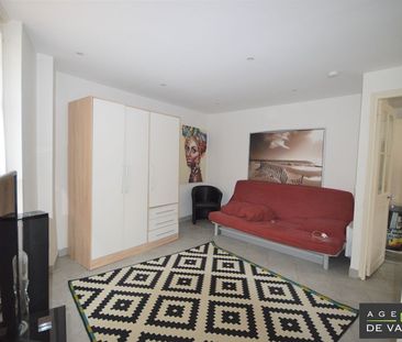 Location Appartement 1 pièce 28m² RUEIL MALMAISON 92500 - Photo 2