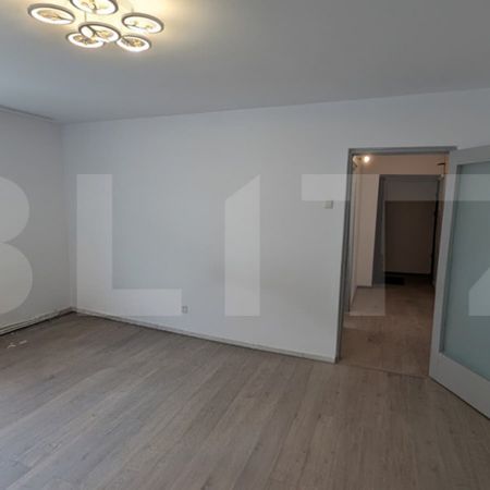 Apartament de inchiriat, 50 mp, zona Cetate - Fotografie 3