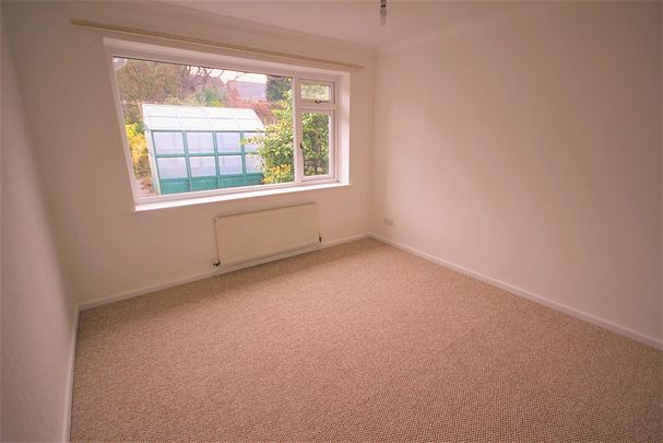 2 bedroom detached to let - Photo 1