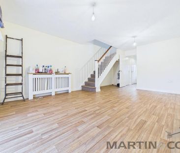 2 bedroom terraced house to rent - Photo 2