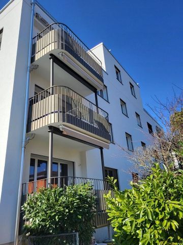 Appartement complétement renové de 4.5 pcs dans un quartier calme - Photo 5