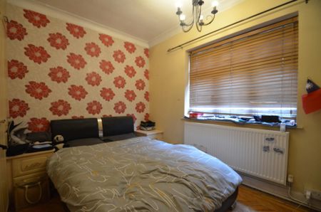 4 bedroom Detached bungalow to rent - Photo 5