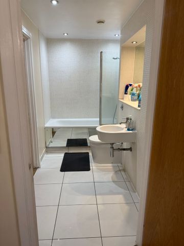 Room in a Shared Flat, High Road, IG1 - Photo 5