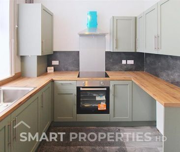 2 bedroom end of terrace house to rent - Photo 5