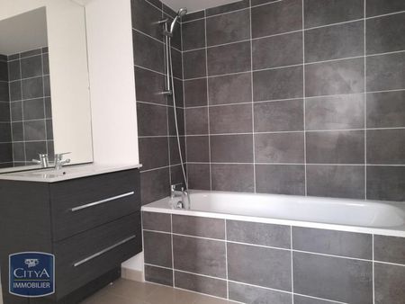 Location Appartement 4 pièces 75m² REIMS 51100 - Photo 4