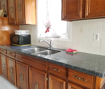 For Lease - 95 Fawndale Crescent, Toronto, Ontario - Photo 1