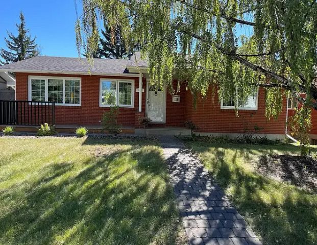 Lakeview 3 BR Bungalow - Private & Quiet | 3623 58 Avenue Southwest, Calgary - Photo 1