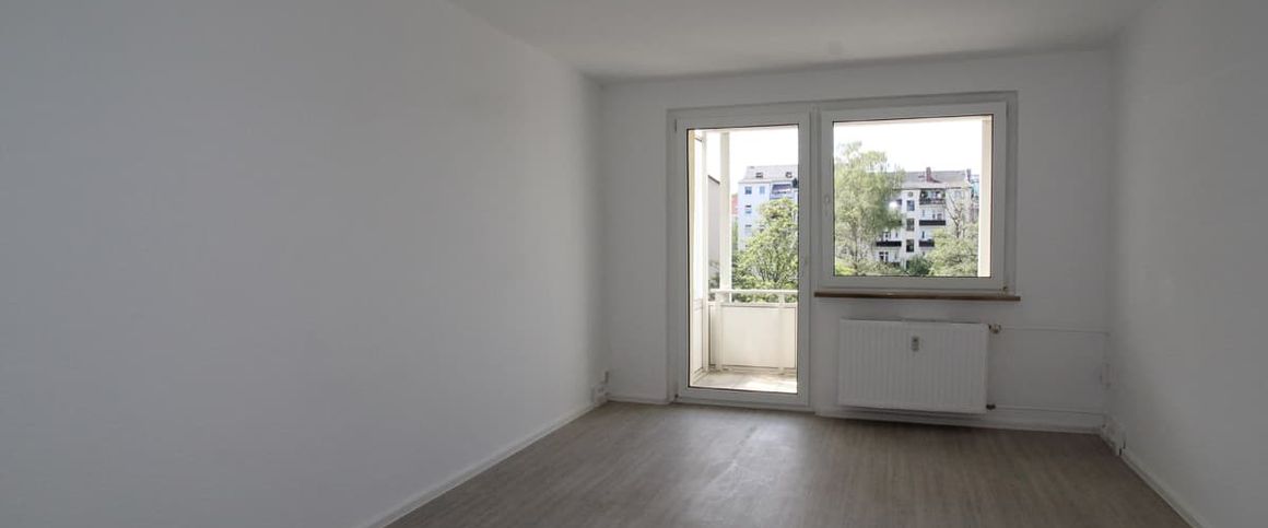 Sonnenbalkon… Laminat… Tageslichtbad – ID 297 - Photo 1