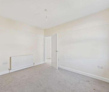 Hollymount, Worcester, WR4 - Photo 3