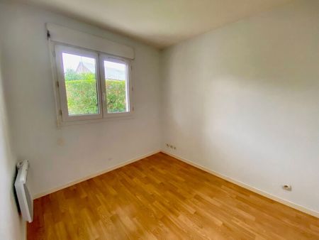 Location Appartement 2 pièces 42m² FLEURY LES AUBRAIS 45400 - Photo 4